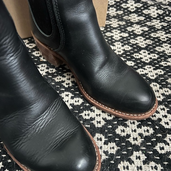 Red Wing Heritage Black Leather Harriet Stacked Heel Ankle Boots Size 6 - Picture 2 of 6